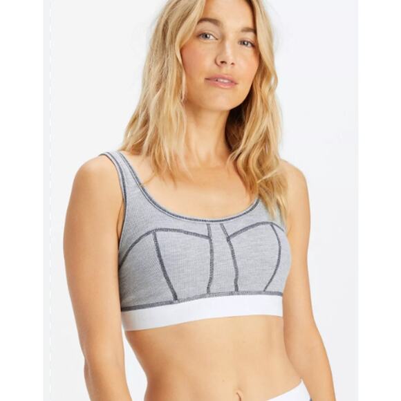 NWT Fabletics Classic Heather Gray White Waffle Bra Medium - Picture 1 of 5